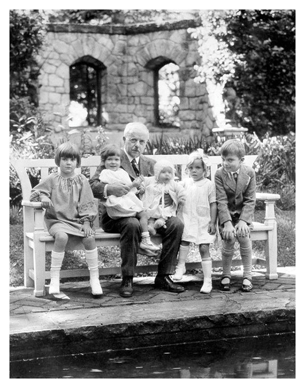 Seiberling with Grandchildren