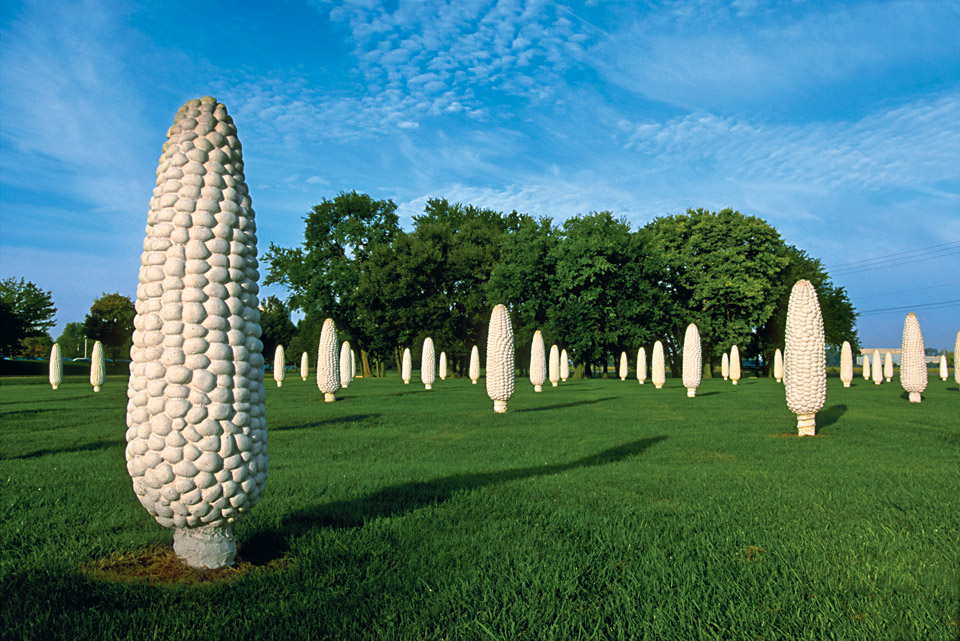 field-of-corn-sculptures field-of-corn-sculptures