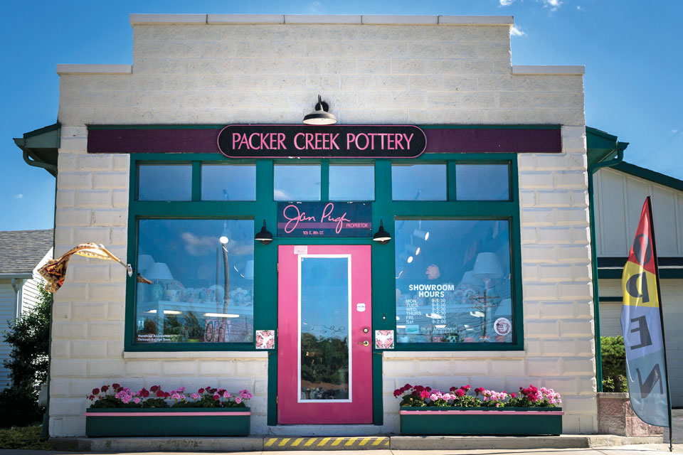 creekside-colors-storefront creekside-colors-storefront
