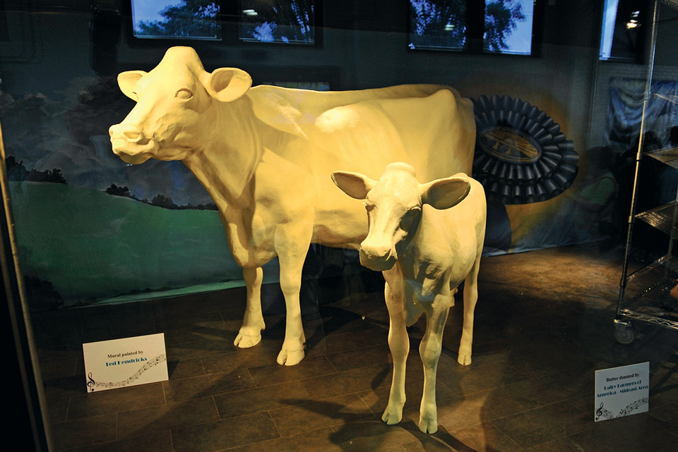 Ohio-state-fair-butter-cow Ohio-state-fair-butter-cow