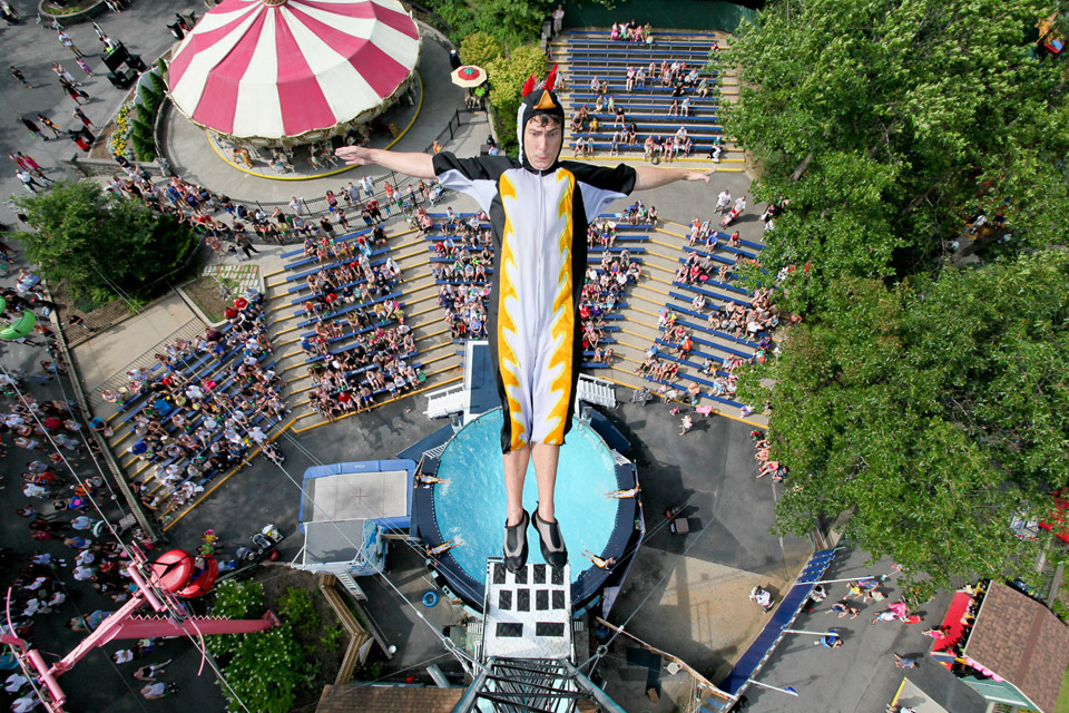 Digest-secondary-Penguin-High-Dive Digest-secondary-Penguin-High-Dive