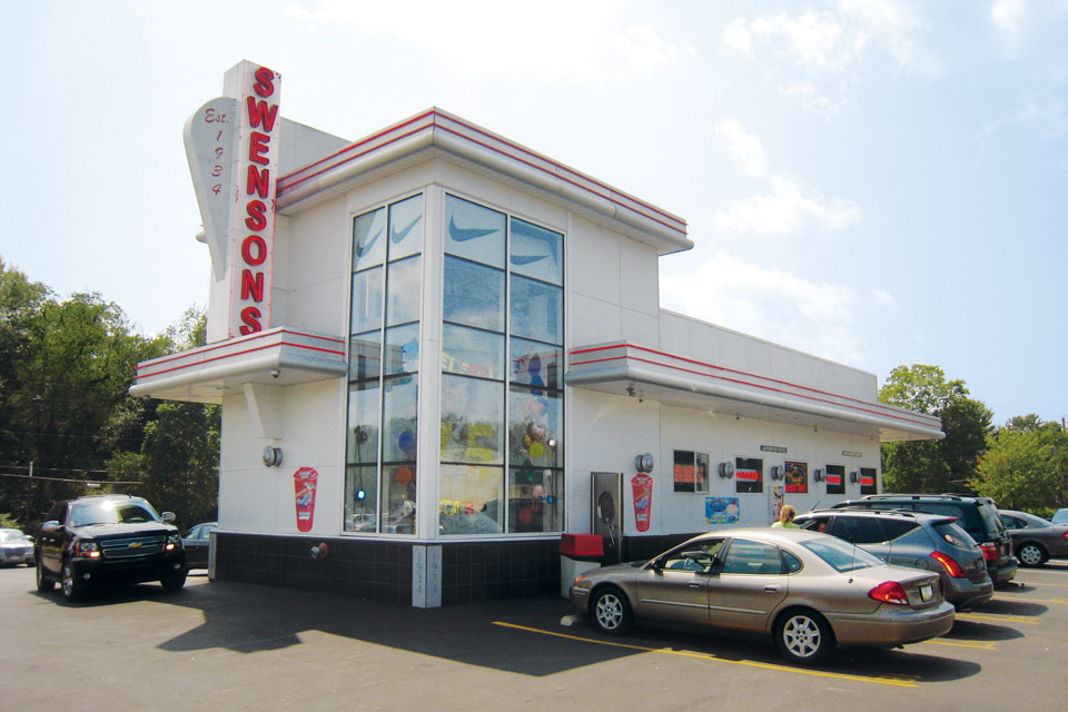 Road-Trips-Burgers_Swensons Road-Trips-Burgers_Swensons