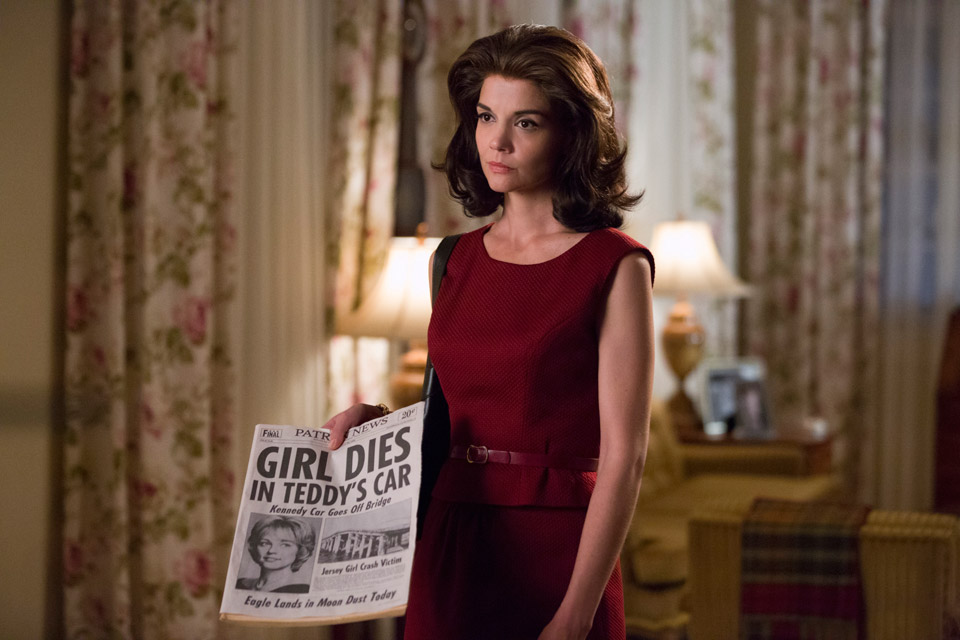 AE_Holmes-1 Katie-Holmes-in-the-Kennedys-After-Camelot