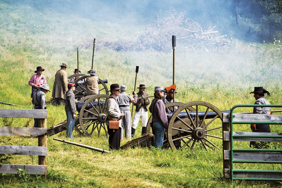 Civil-War-reenactment-at-Hale-farm Civil-War-reenactment-at-Hale-farm