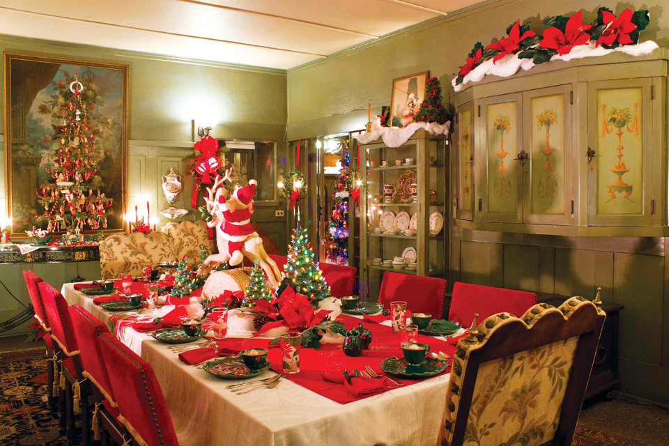 Dining room at Arms Family Museum Dining room at Arms Family Museum