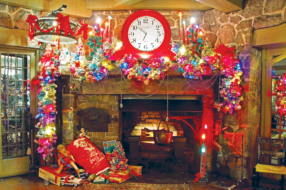 Fireplace-mantle-with-clock Fireplace-mantle-with-clock