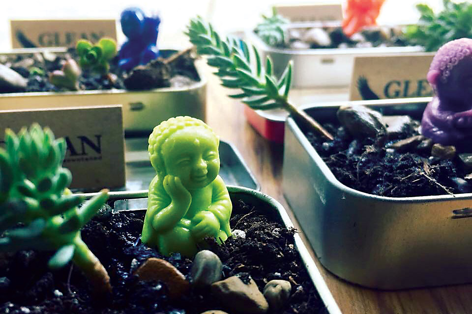 Glean-altoid-tin-buddhas Glean-altoid-tin-buddhas