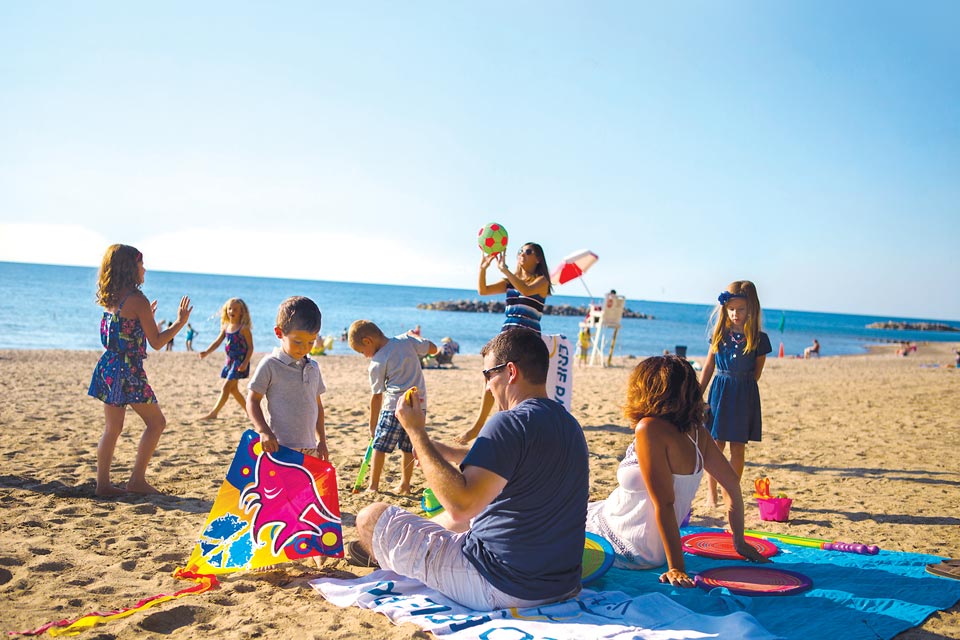 Family-Presque-Isle-Beach Family-Presque-Isle-Beach