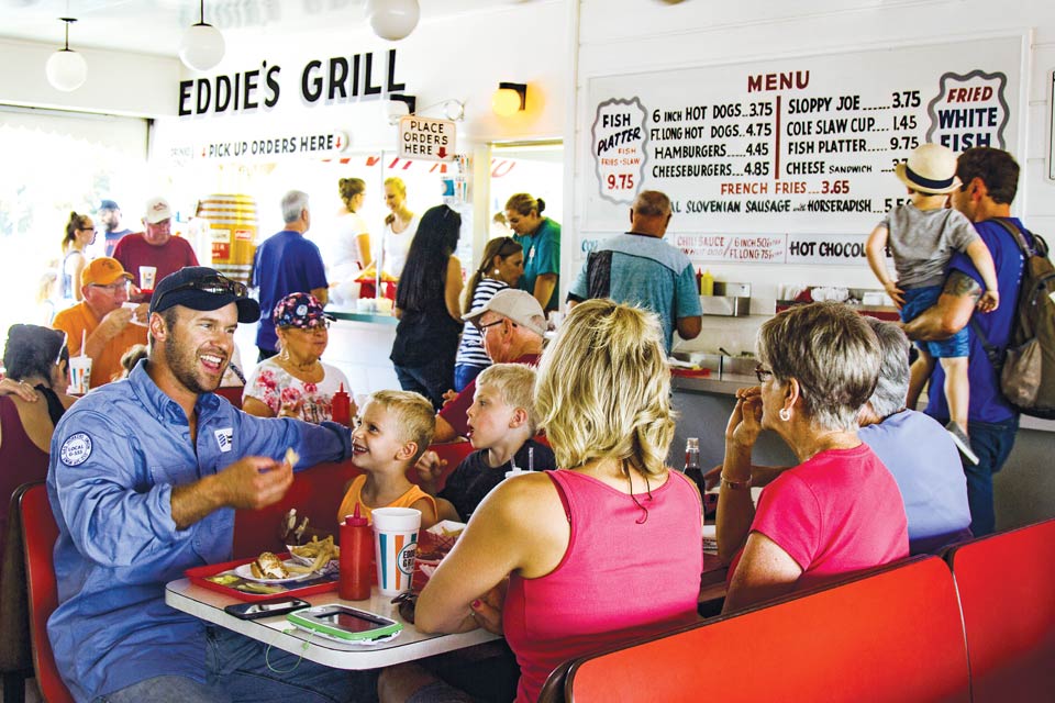 Eddie's Grill at Geneva-on-the-Lake Eddie's Grill at Geneva-on-the-Lake