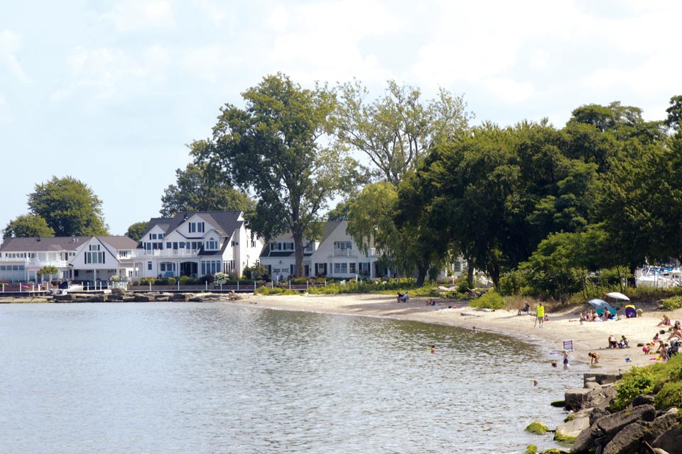 Along the Vermilion shoreline