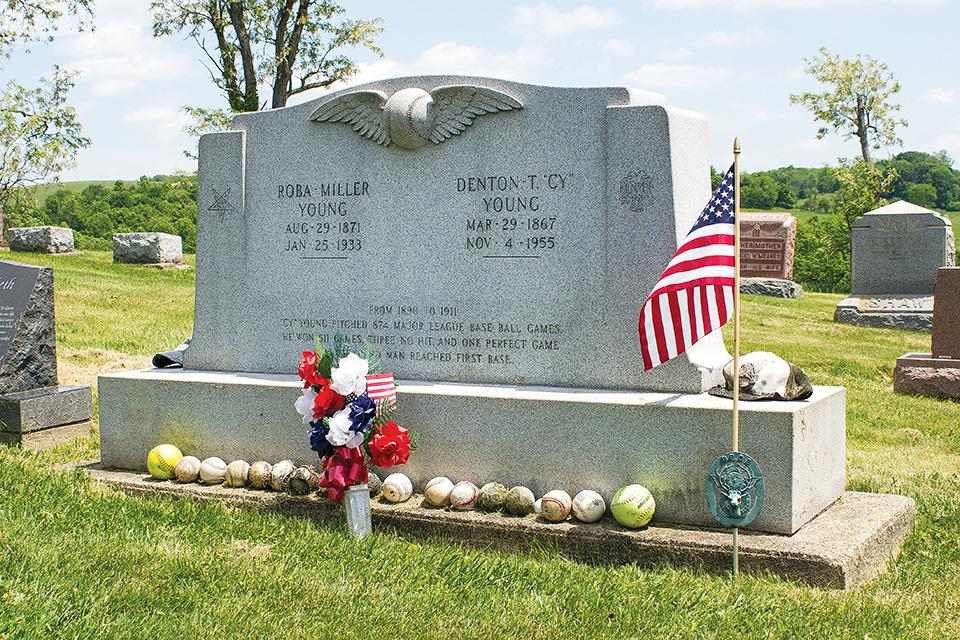 Cy Young's Grave (photo by Matt Kerr) Cy Young's Grave (photo by Matt Kerr)