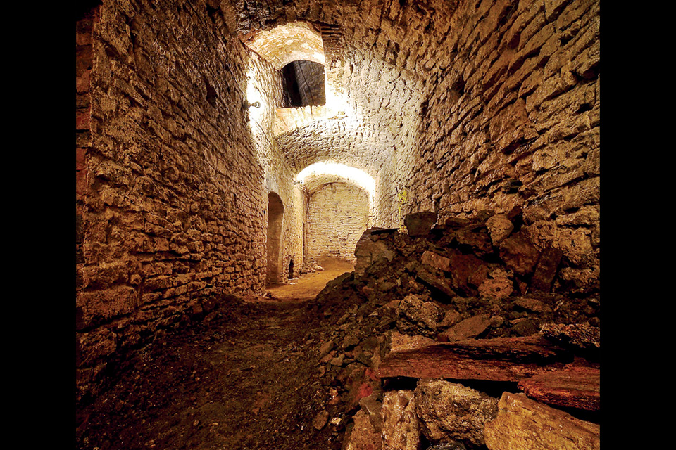 Queen City Underground Tours tunnels (photo courtesy of American Legacy Tours) Queen City Underground Tours tunnels (photo courtesy of American Legacy Tours)