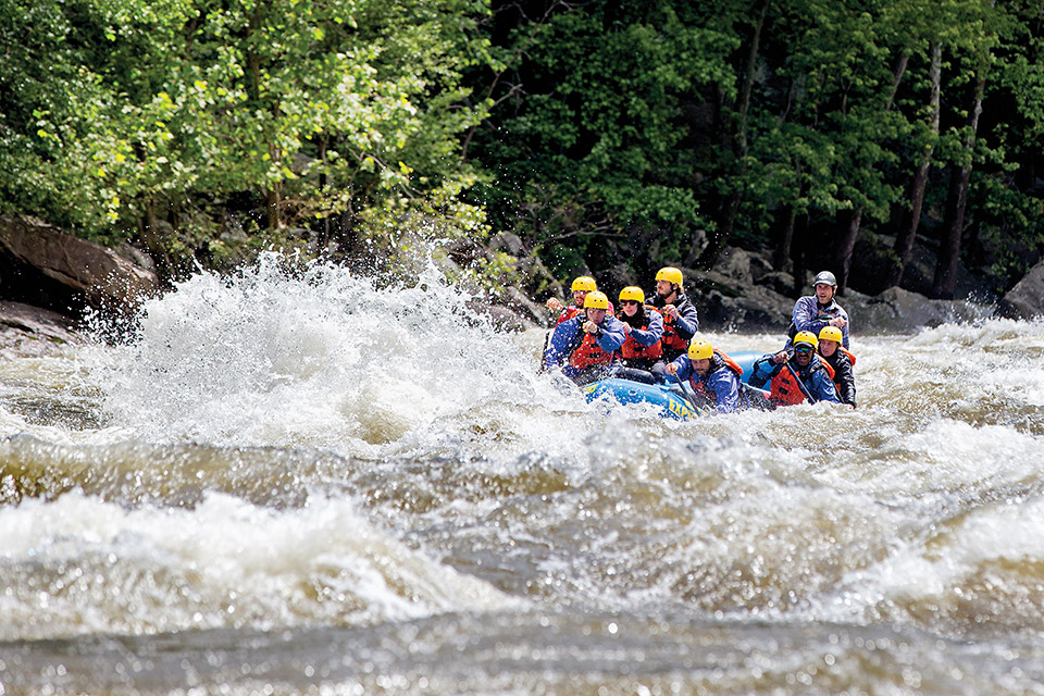 People rafting on New River Gorge (photo courtesy of West Virginia Tourism Office)