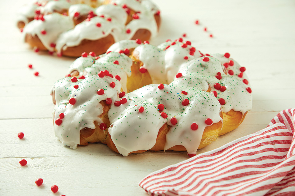 Resch’s Bakery Christmas danish (photo by Eric Wagner)