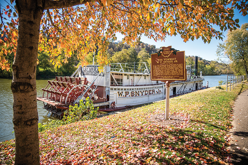 W.P. Synder steamboat in fall (photo by Bruce Wunderlich)