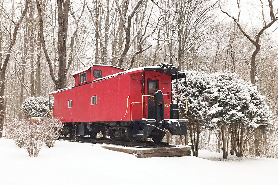 Hocking Hills Caboose exterior (photo courtesy of Hocking Hills Caboose)