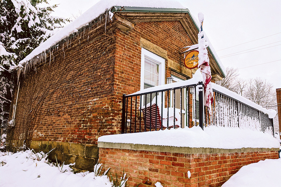 Old Postal Cottage exterior (photo courtesy of Dorrie Keough)