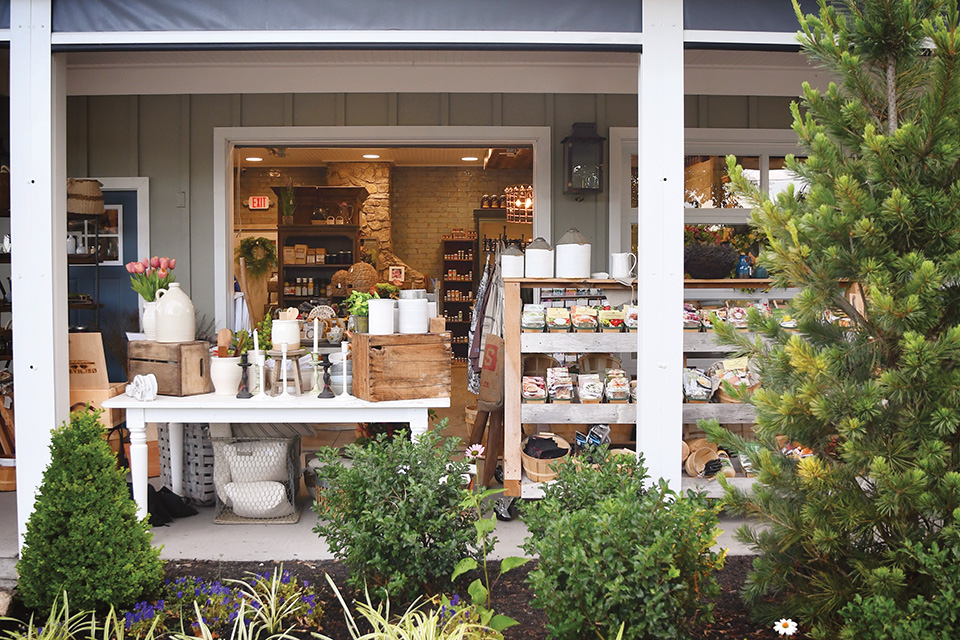 Port Clinton’s Orchard Farm Stand exterior Port Clinton’s Orchard Farm Stand exterior