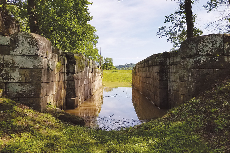 Stop on the Hocking Canal self-guided tour (photo by Dan Keck)