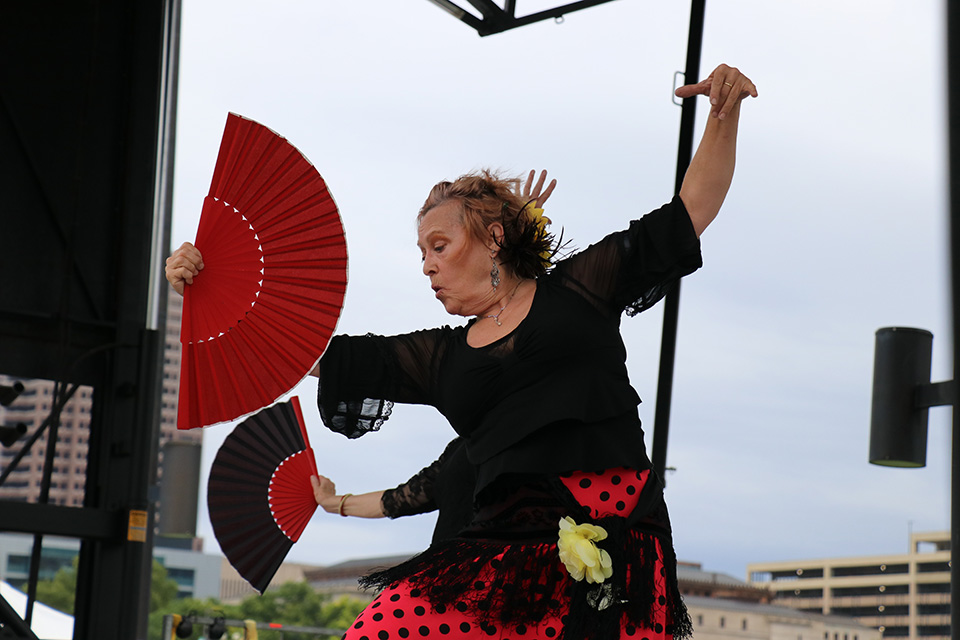 El Ritmo Flamenco on stage (photo by McKenzi Swinehart)