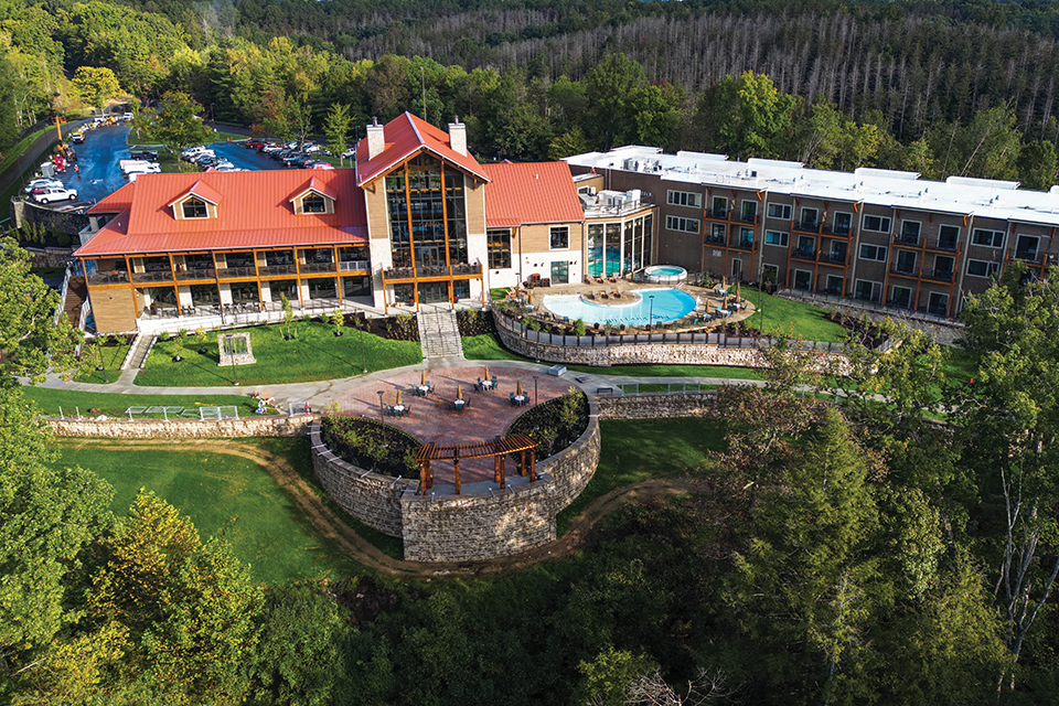 Hocking Hills Lodge & Conference Center exterior from above (photo by Ohio Department of Natural Resources)
