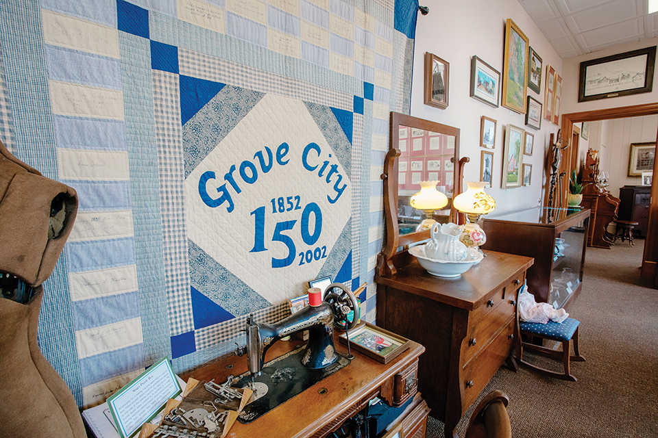 Grove City 150th anniversary quilt at the Grove City Welcome Center and Museum (photo by Megan Leigh Barnard)