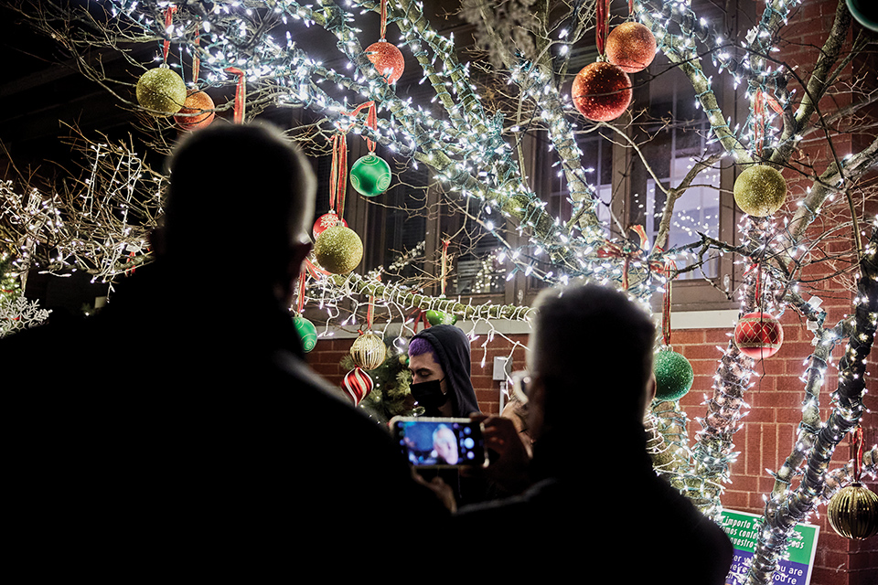 People taking  a photo at Village Lights in German Village in Columbus (photo courtesy of Experience Columbus)