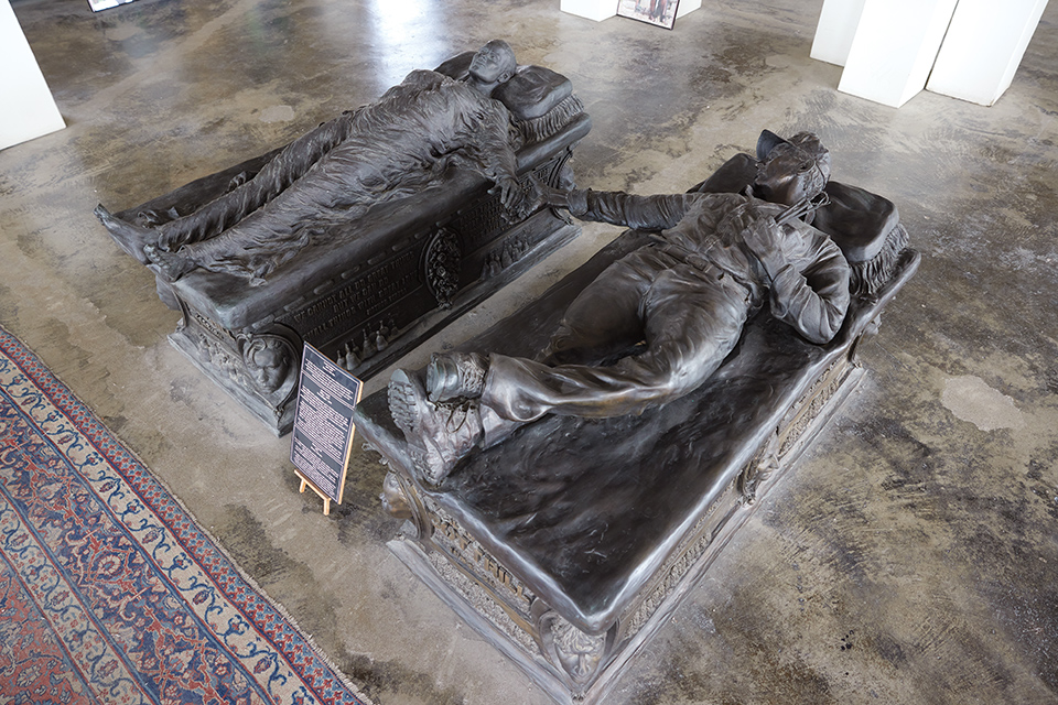 Cast-bronze sarcophagi of Zanesville sculptor Alan Cottrill and his wife (photo by Eric Wagner)