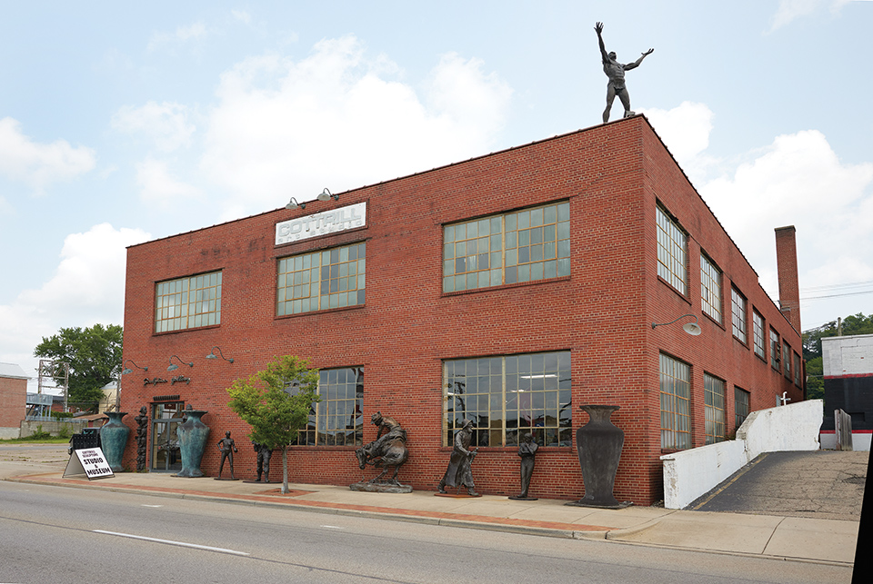 Exterior of Zanesville’s Cottrill Art Studio with Native American sculpture on roof (photo by Eric Wagner)