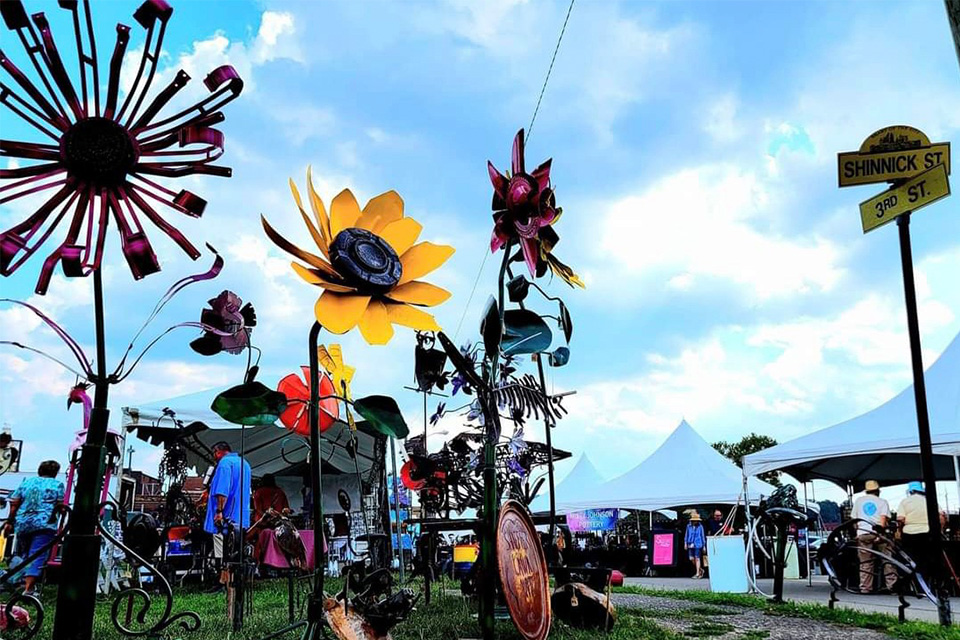 Metal Lawn Sculptures by Jon Schaeffer at the Y-Bridge Arts Festival (photo courtesy of the Y-Bridge Arts Festival)