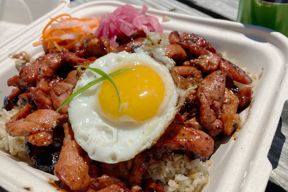 Chicken tocino at Parilya food truck in Cleveland (photo by Rachael Jirousek)