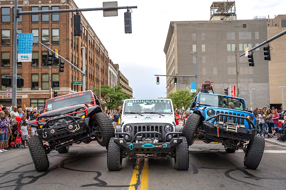 Jeeps in road at Toledo Jeep Fest (photo courtesy of Toledo Jeep Fest)